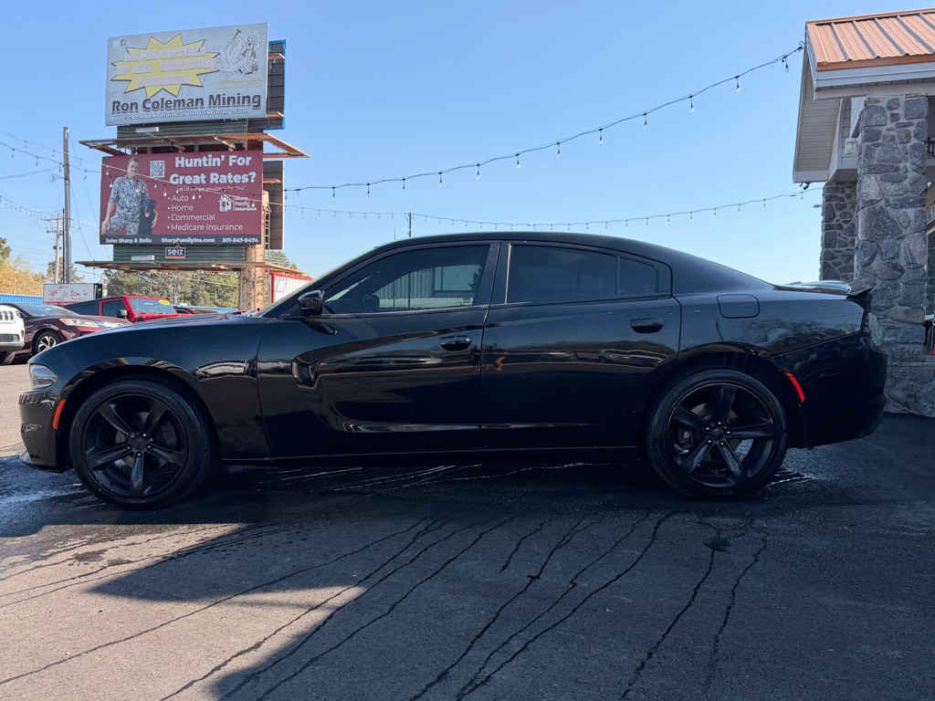 2017 Dodge Charger Image 8
