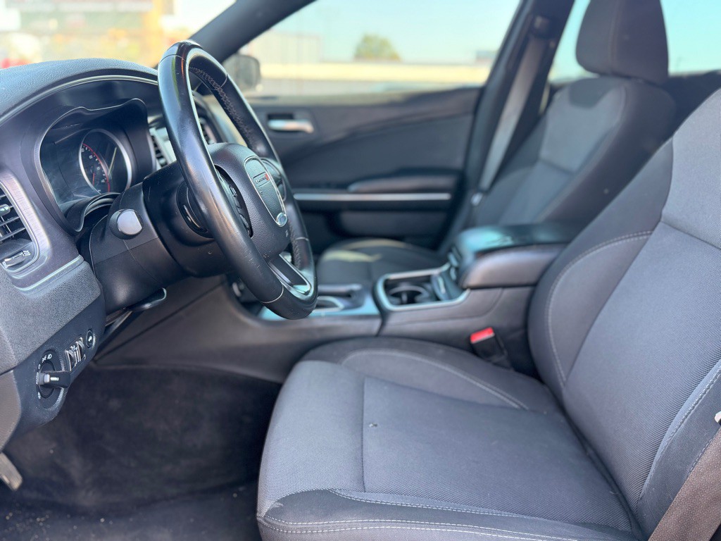 2017 Dodge Charger Image 11