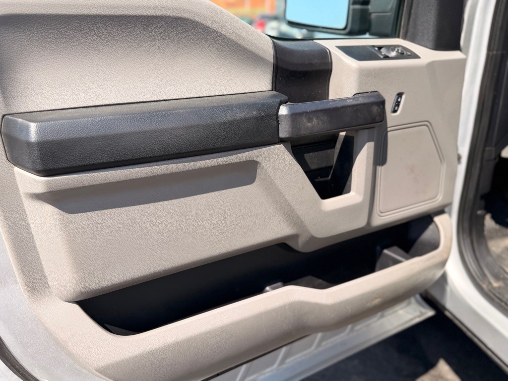 2017 Ford F-150 Image 9