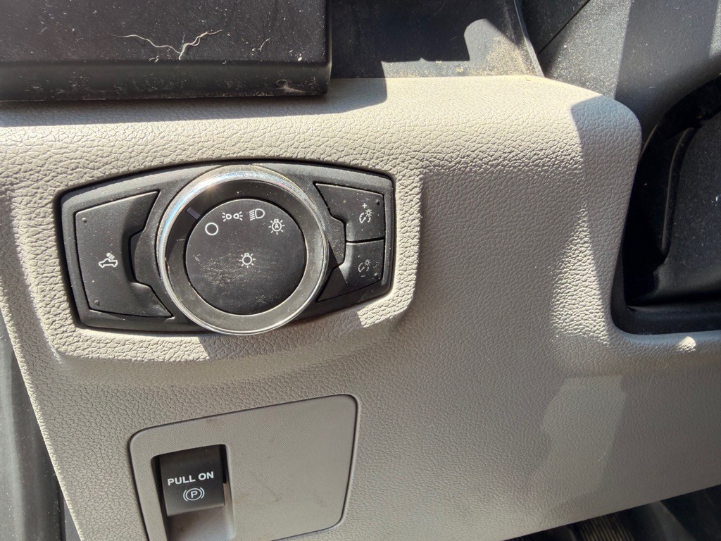 2017 Ford F-150 Image 12