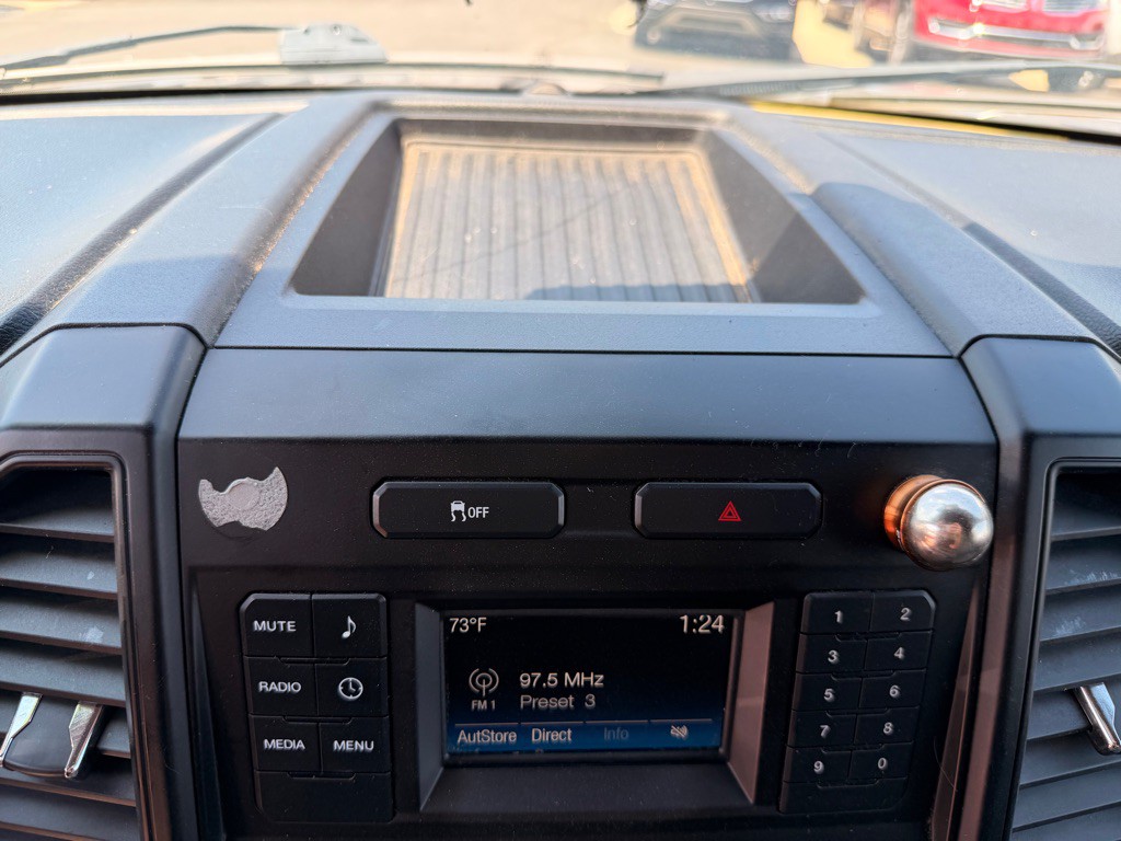 2017 Ford F-150 Image 17