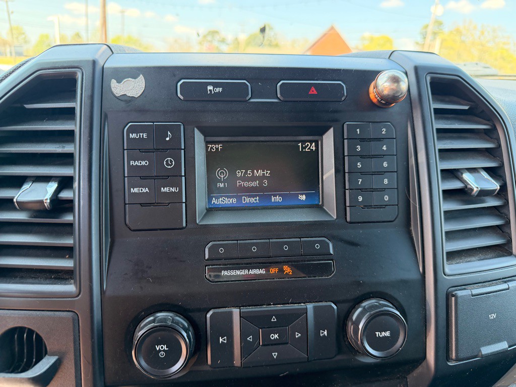 2017 Ford F-150 Image 18