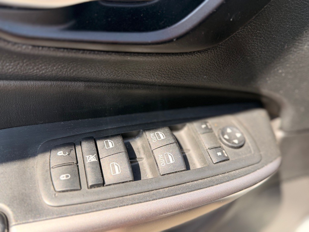 2021 Jeep Cherokee Image 10