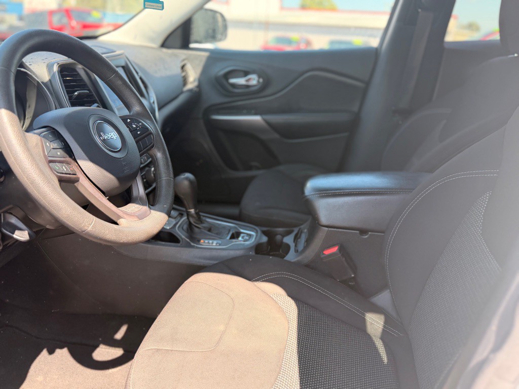 2021 Jeep Cherokee Image 11