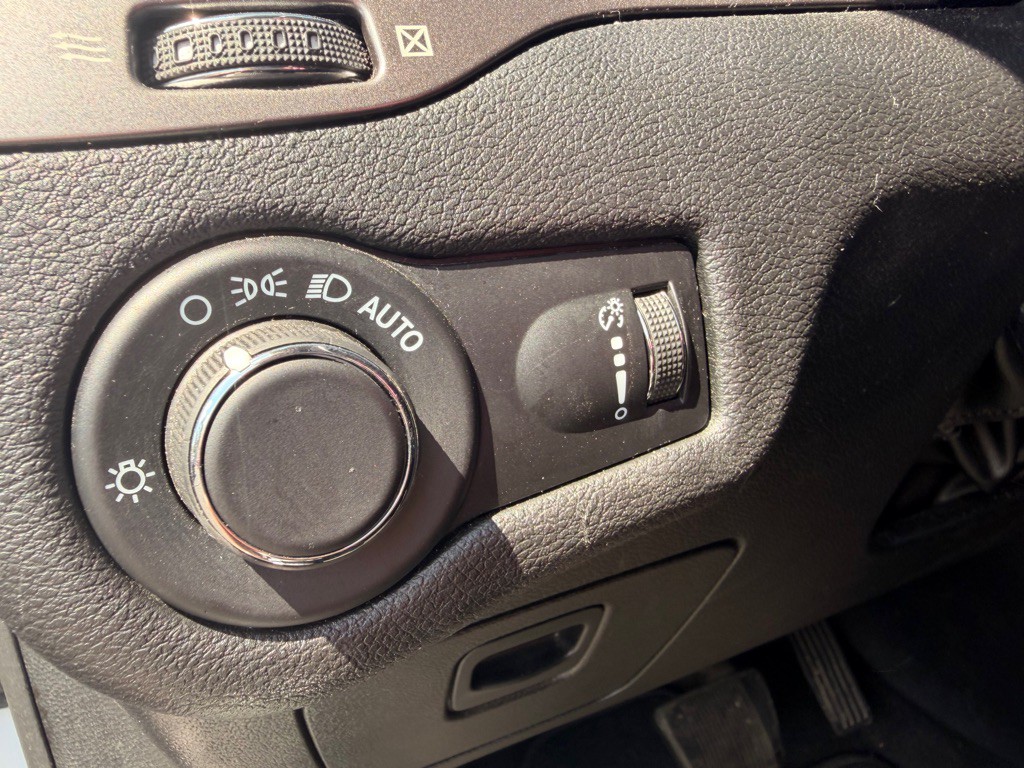 2021 Jeep Cherokee Image 12