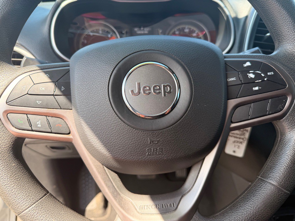 2021 Jeep Cherokee Image 20