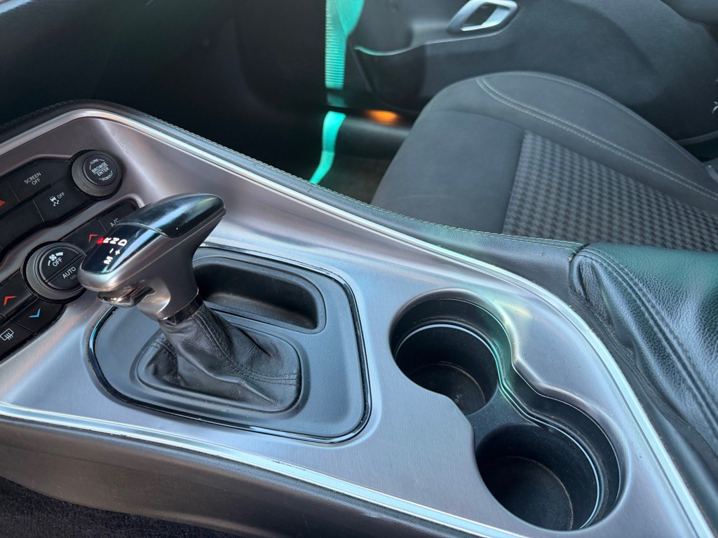 2019 Dodge Challenger Image 19