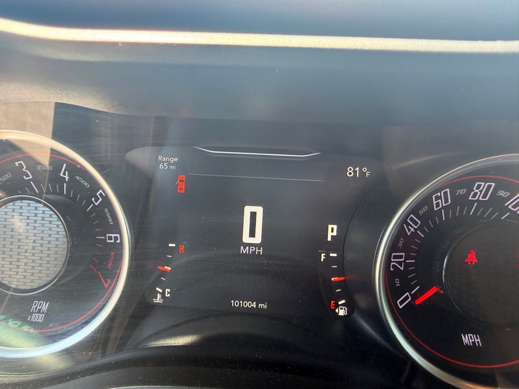 2019 Dodge Challenger Image 22