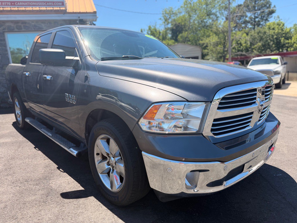 2017 RAM 1500 Image 3