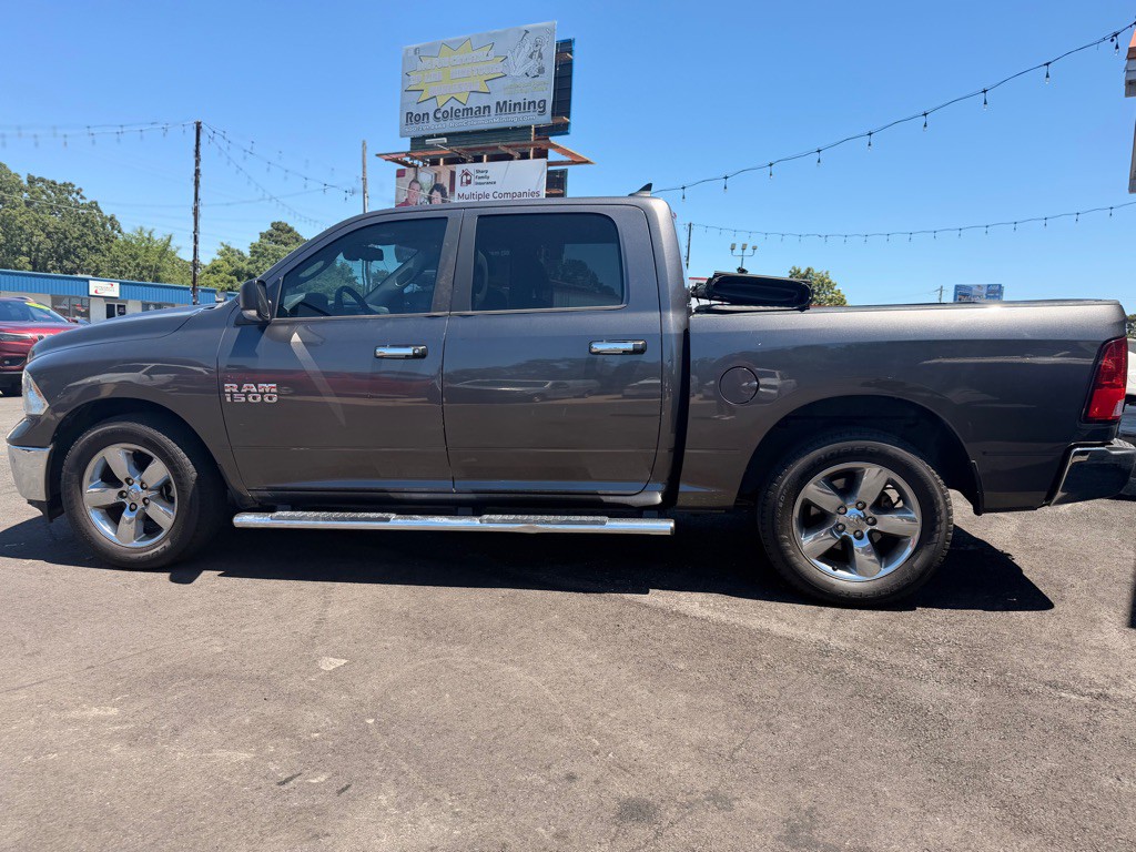 2017 RAM 1500 Image 8