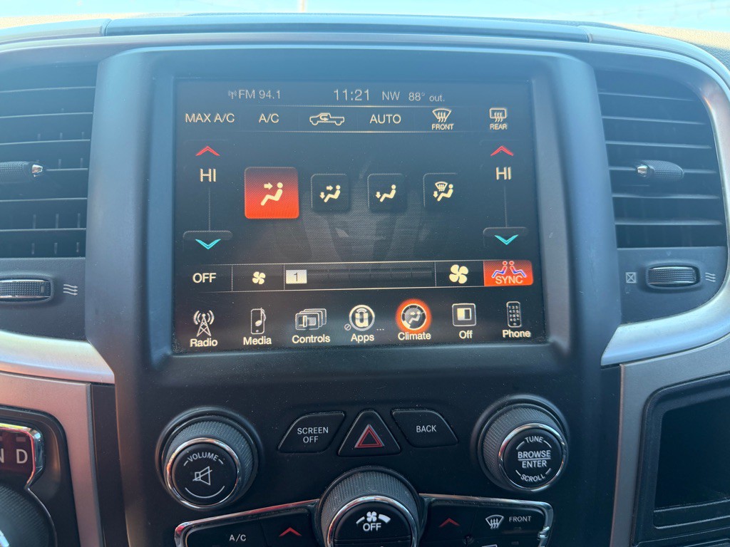 2017 RAM 1500 Image 16