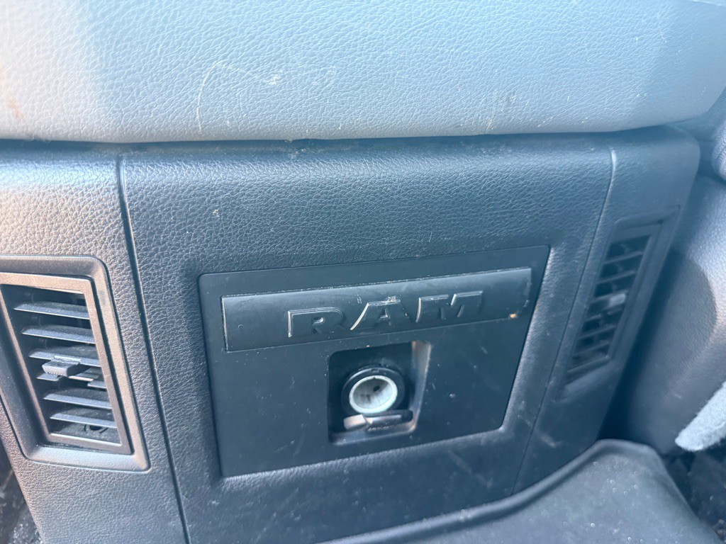 2017 RAM 1500 Image 31