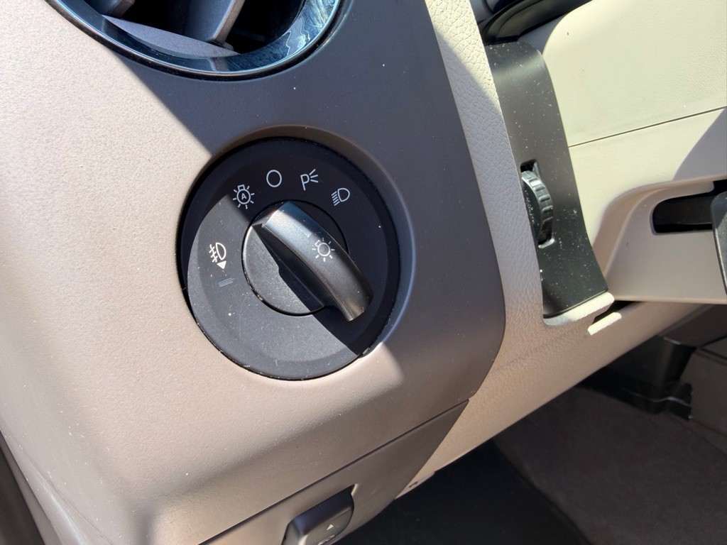2011 Ford Expedition Image 13