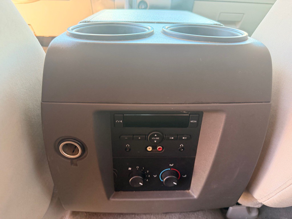 2011 Ford Expedition Image 26