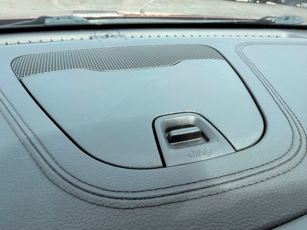 2019 Jeep Cherokee Image 15