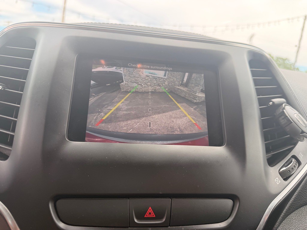 2019 Jeep Cherokee Image 22