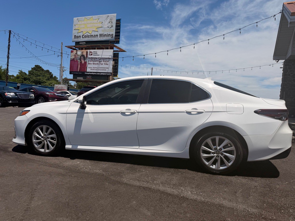 2021 Toyota Camry Image 8