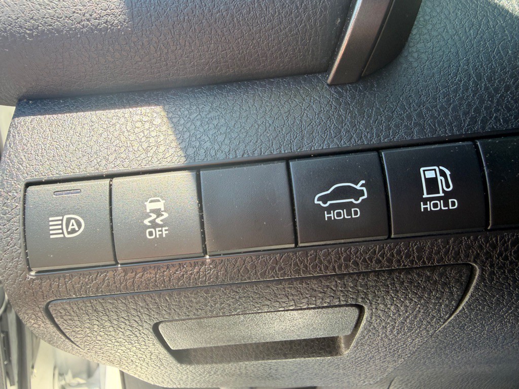 2021 Toyota Camry Image 12
