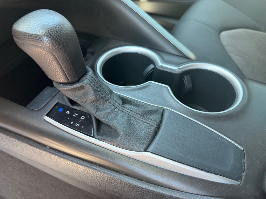 2021 Toyota Camry Image 18