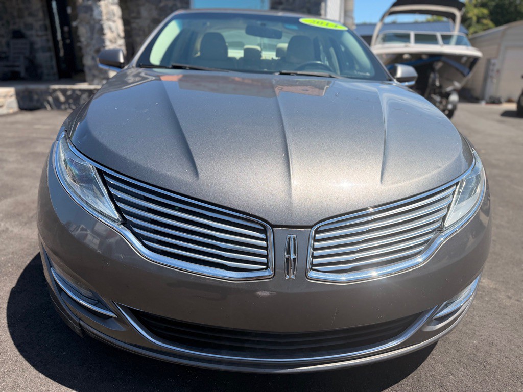 2014 Lincoln MKZ Image 2