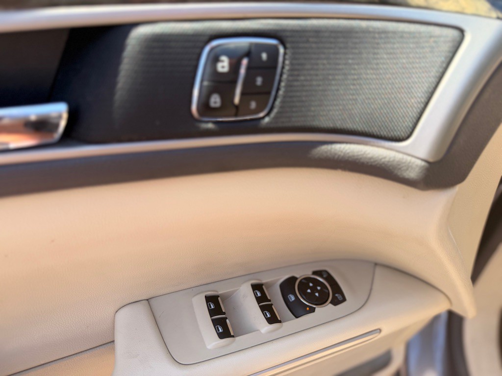 2014 Lincoln MKZ Image 10