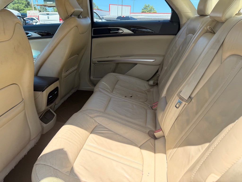 2014 Lincoln MKZ Image 24