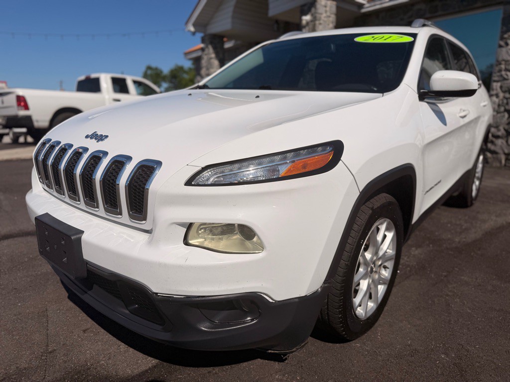 2017 Jeep Cherokee Image 1
