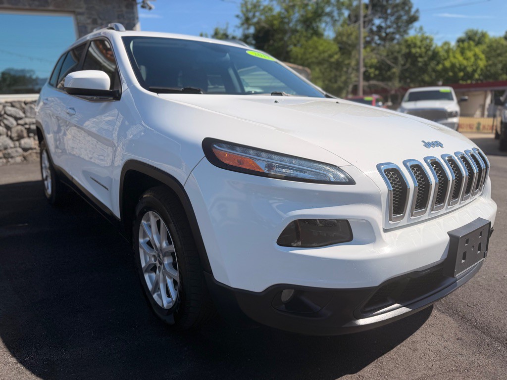 2017 Jeep Cherokee Image 3