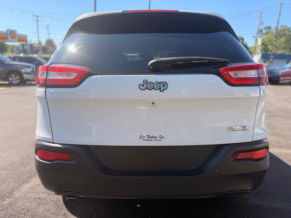 2017 Jeep Cherokee Image 6