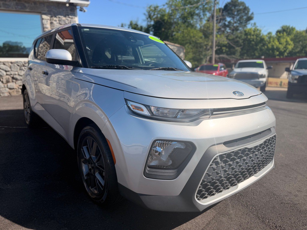 2021 Kia Soul Image 3