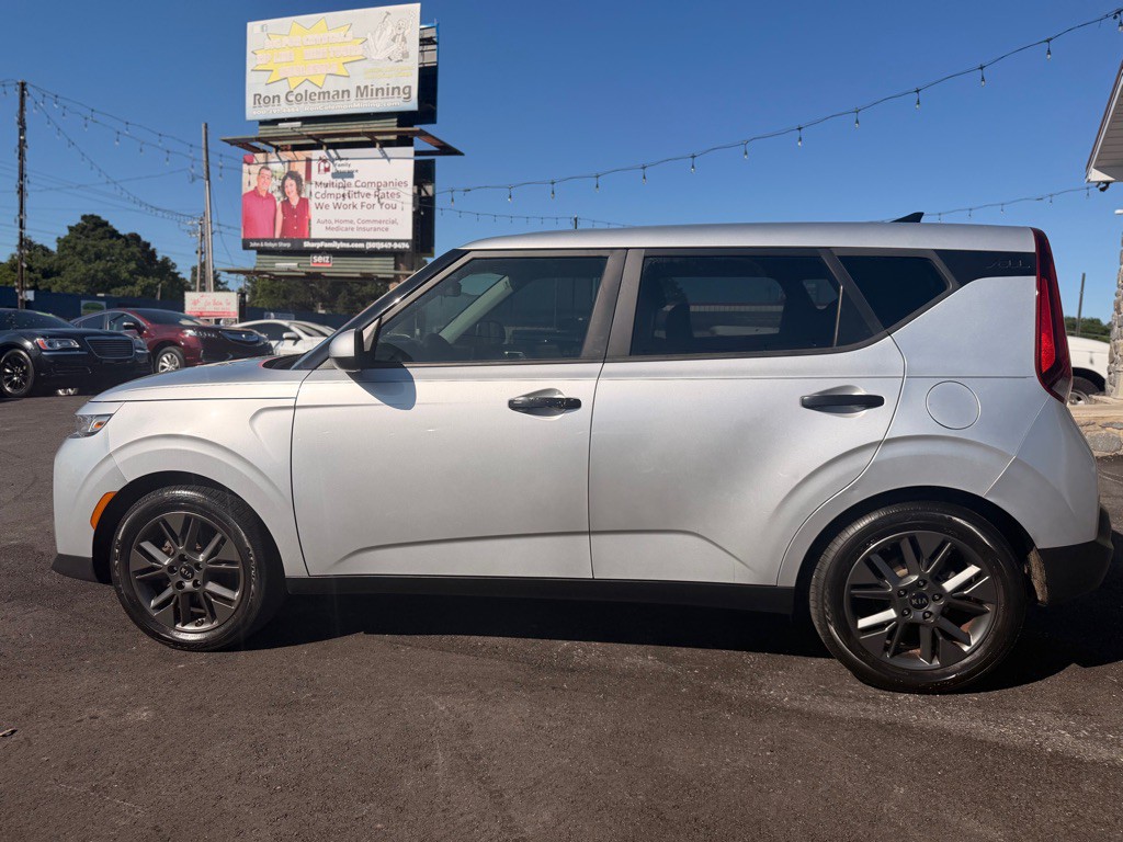 2021 Kia Soul Image 8