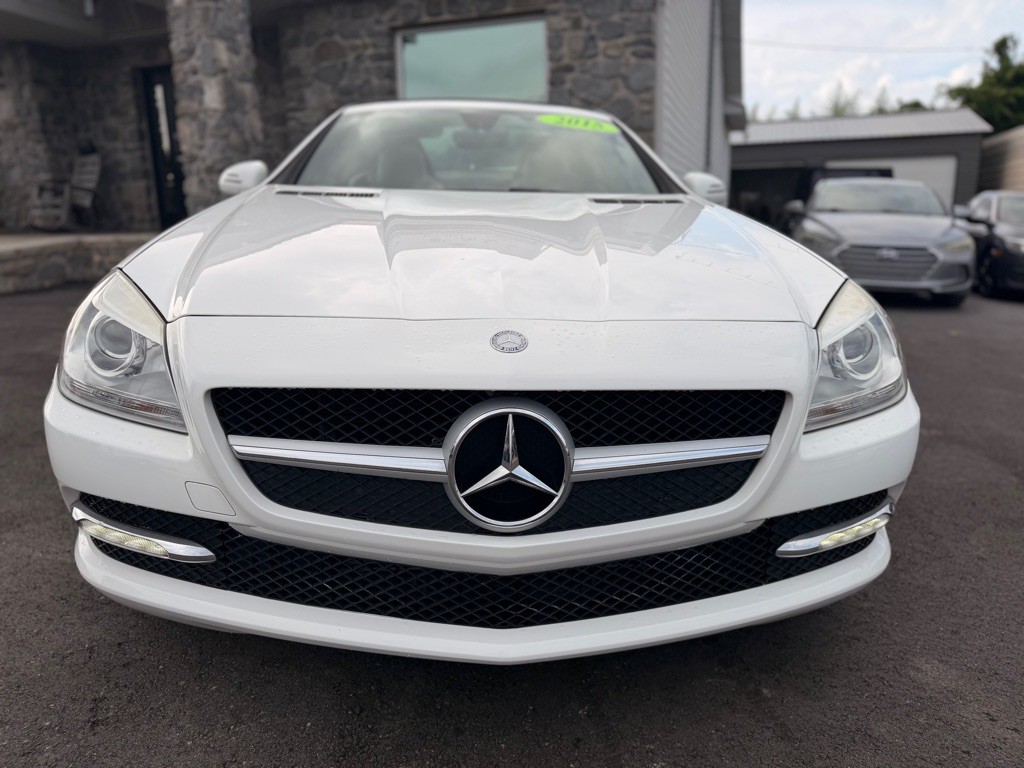2015 Mercedes-Benz SLK-Class Image 2