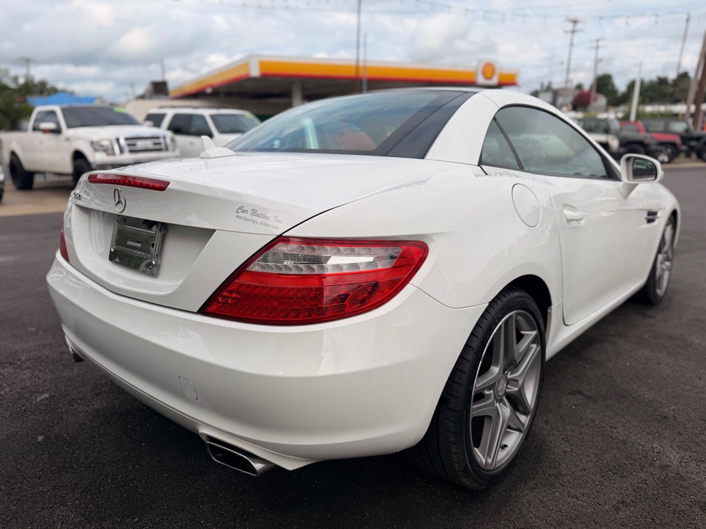 2015 Mercedes-Benz SLK-Class Image 5