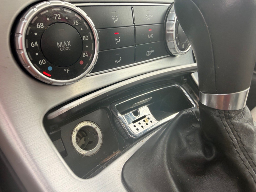 2015 Mercedes-Benz SLK-Class Image 18