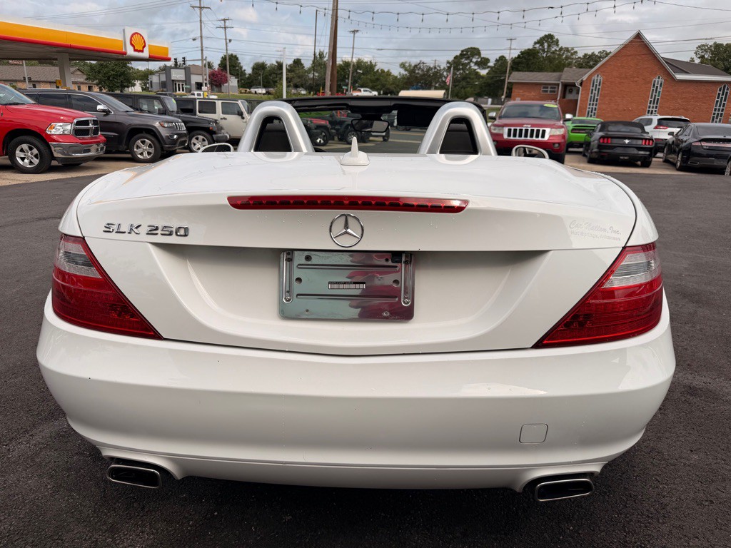 2015 Mercedes-Benz SLK-Class Image 29