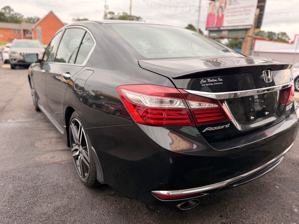 2017 Honda Accord Image 7