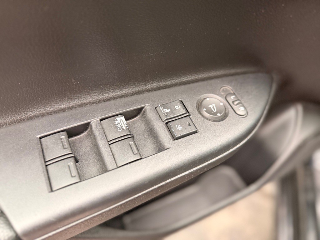 2017 Honda Accord Image 10