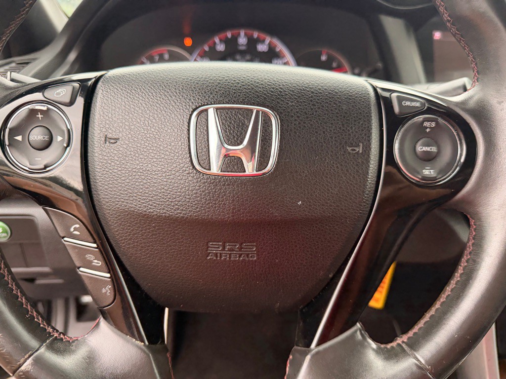 2017 Honda Accord Image 21