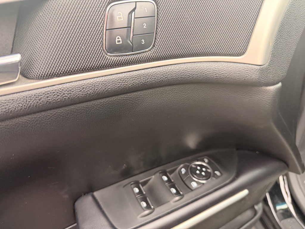 2016 Lincoln MKZ Image 10