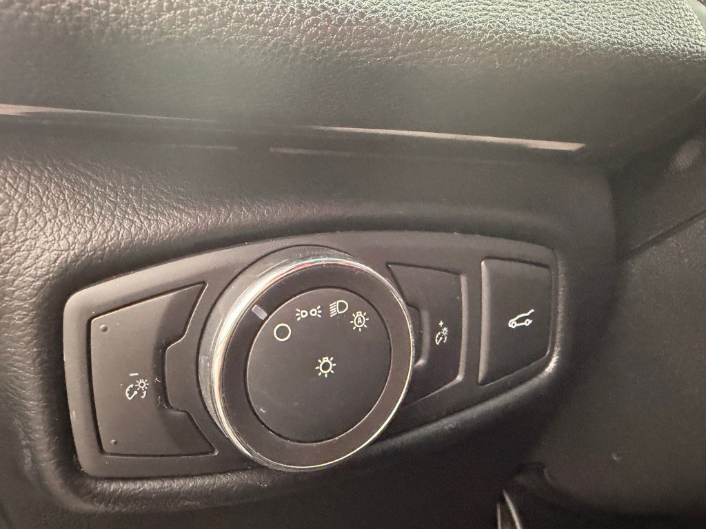 2016 Lincoln MKZ Image 12