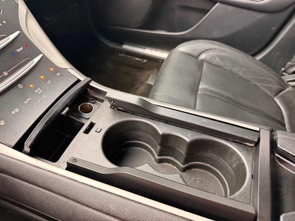 2016 Lincoln MKZ Image 17