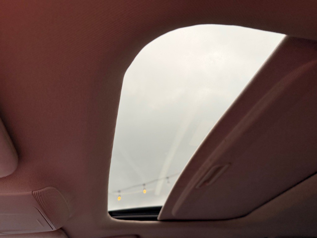 2016 Lincoln MKZ Image 23