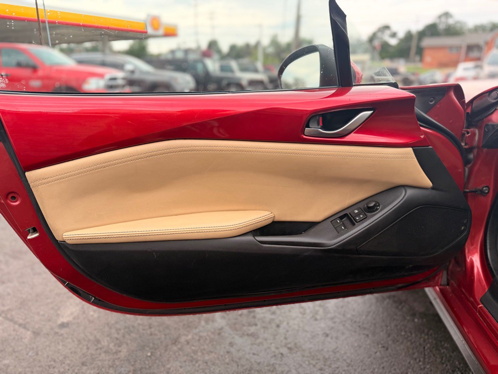 2016 Mazda MX-5 Miata Image 9