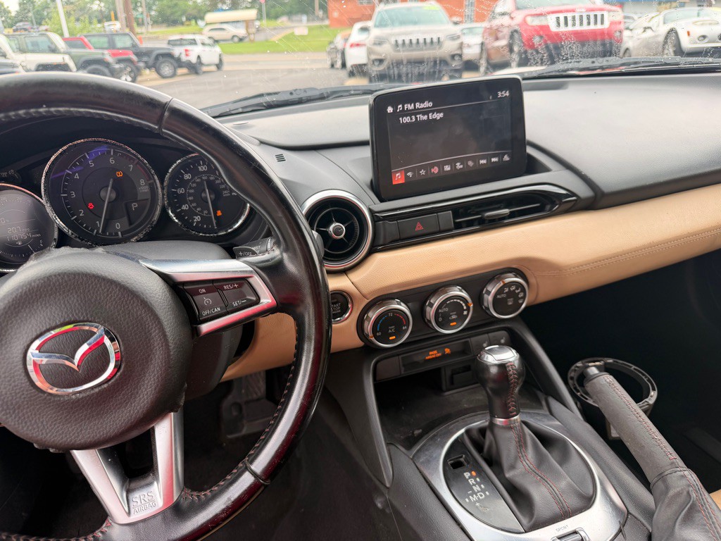2016 Mazda MX-5 Miata Image 13