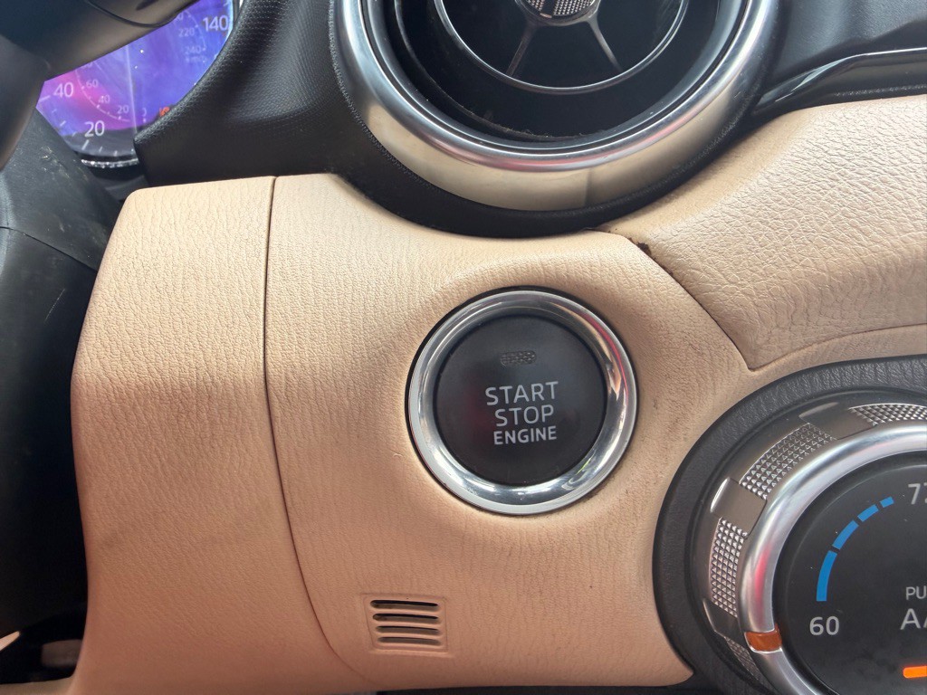 2016 Mazda MX-5 Miata Image 18