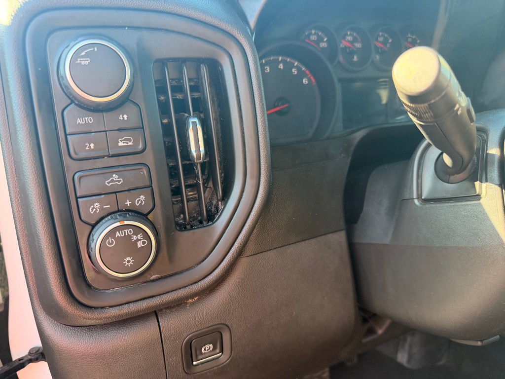 2021 Chevrolet Silverado 1500 Image 13