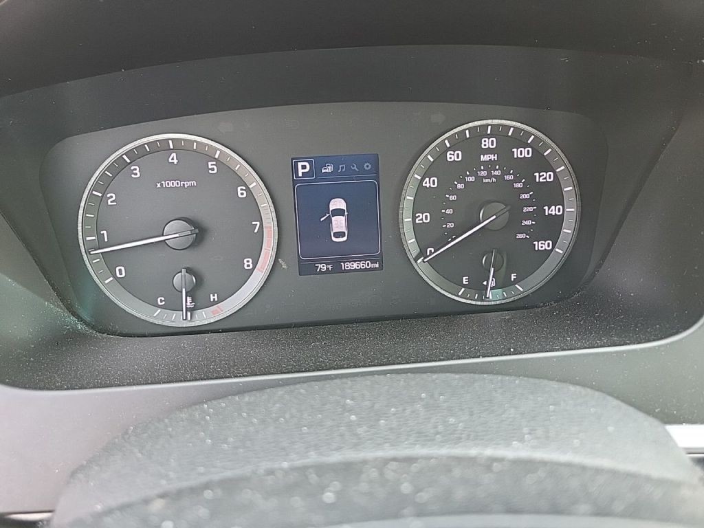 2017 Hyundai Sonata Image 2