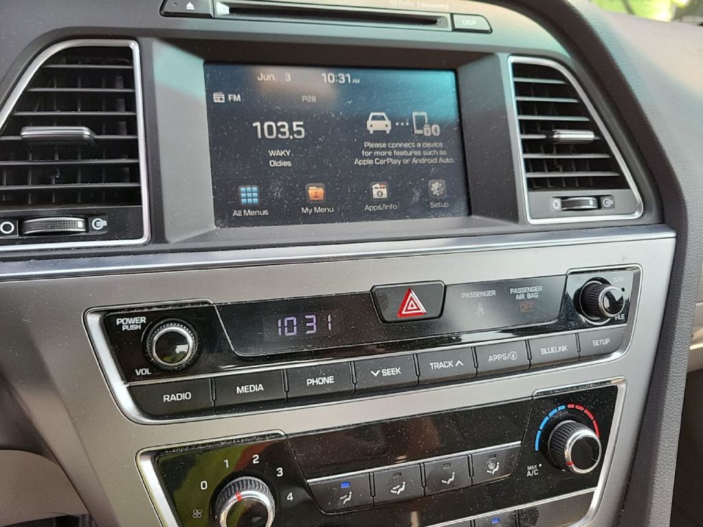 2017 Hyundai Sonata Image 3