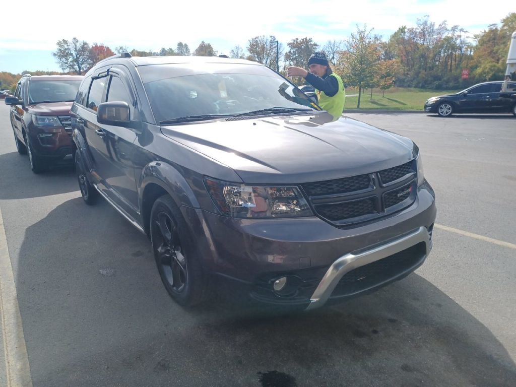 2020 Dodge Journey Image 2