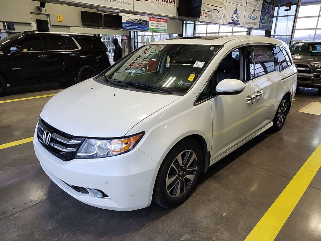 2015 Honda Odyssey Image 1